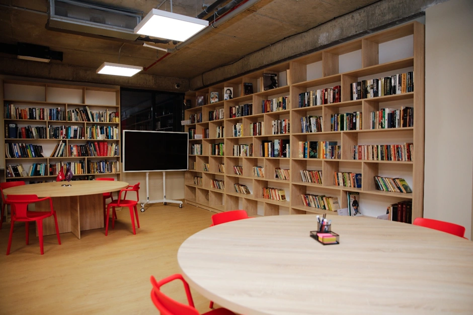 Ken Walker International University Lab